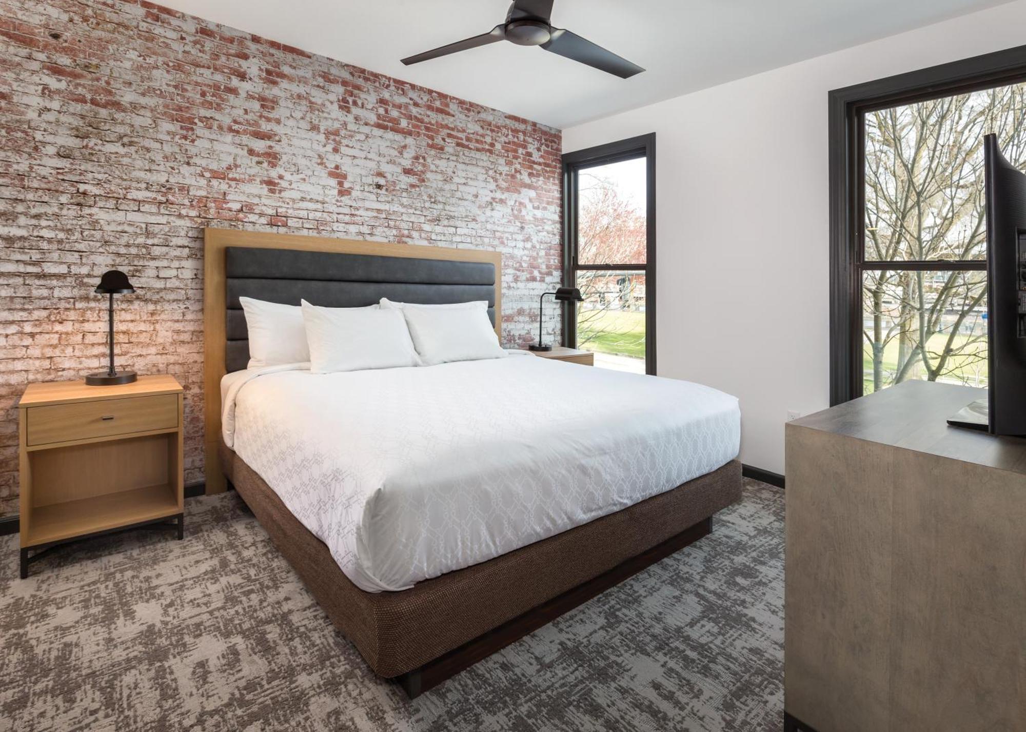 One-Bedroom Suite