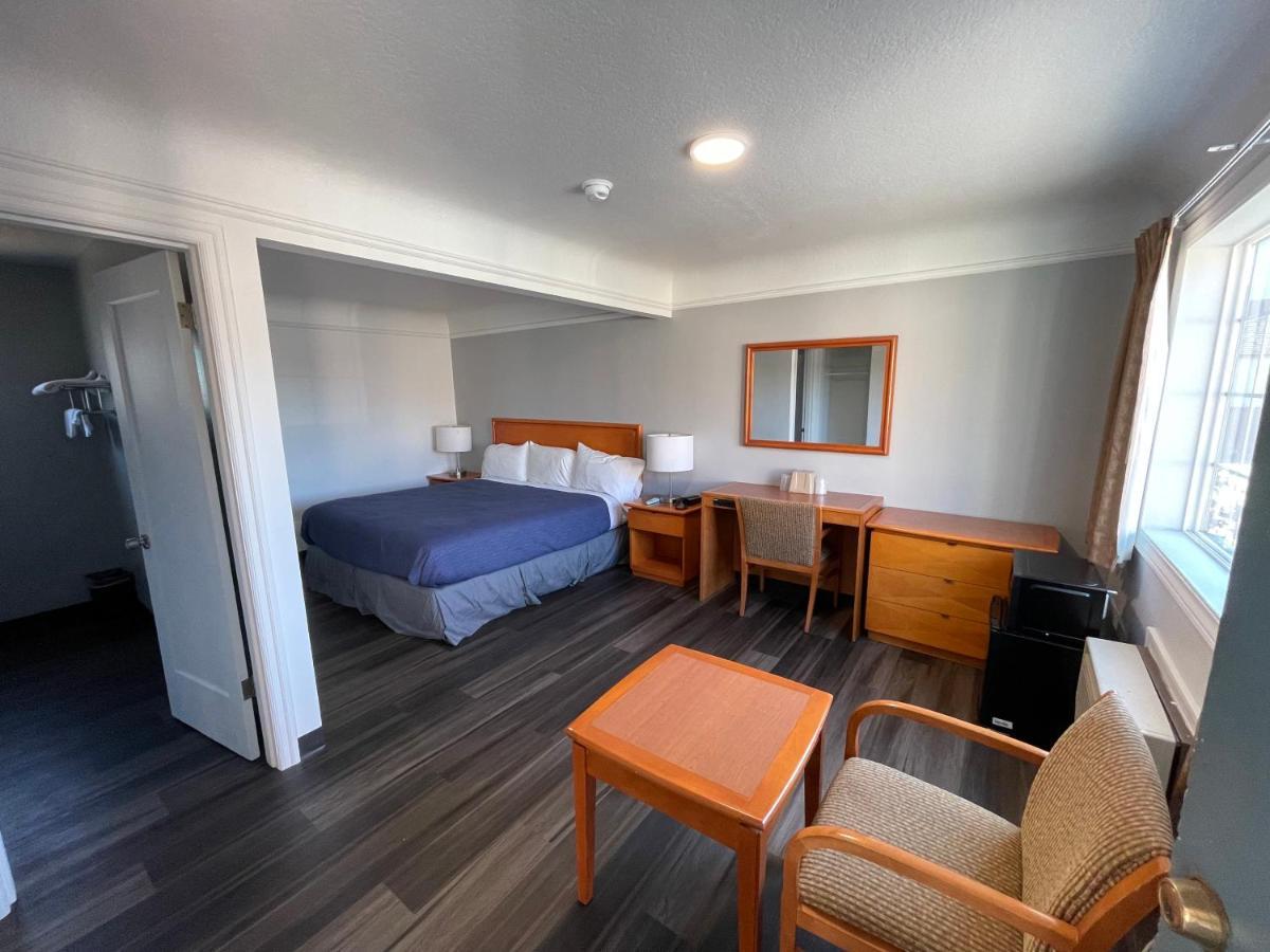 Single Room Bathroom