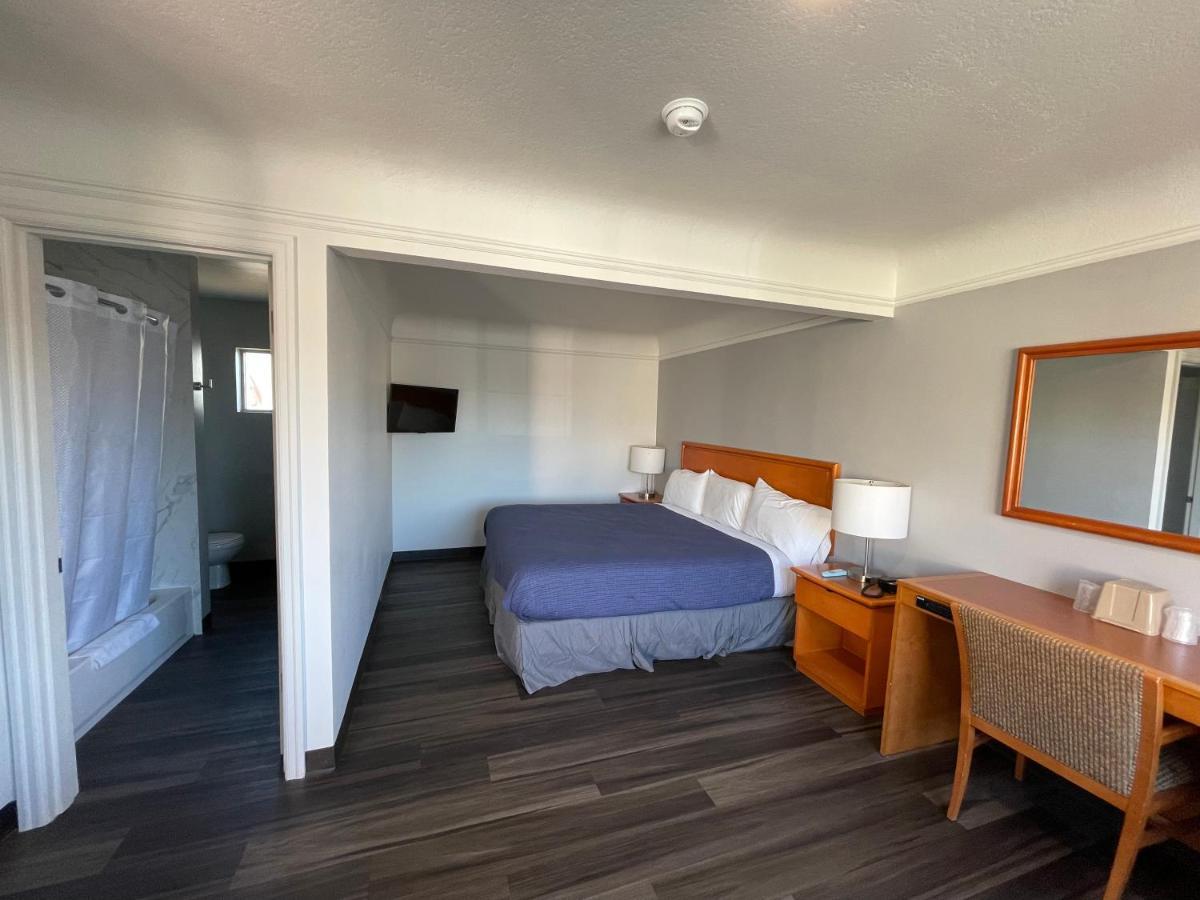 Single Room Bathroom