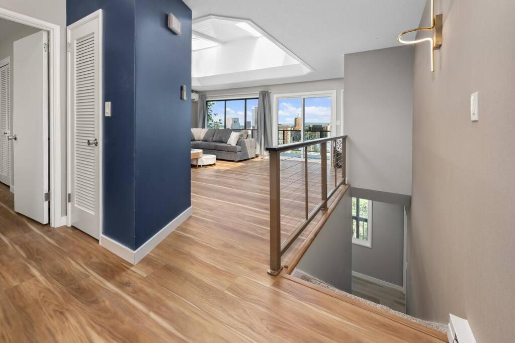 Two-Bedroom Apartment City View