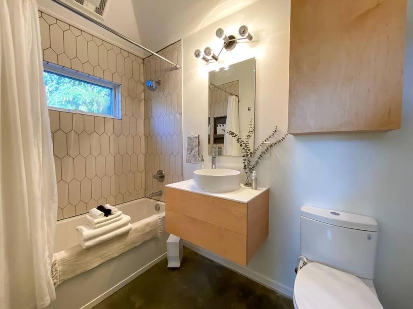 One-Bedroom House