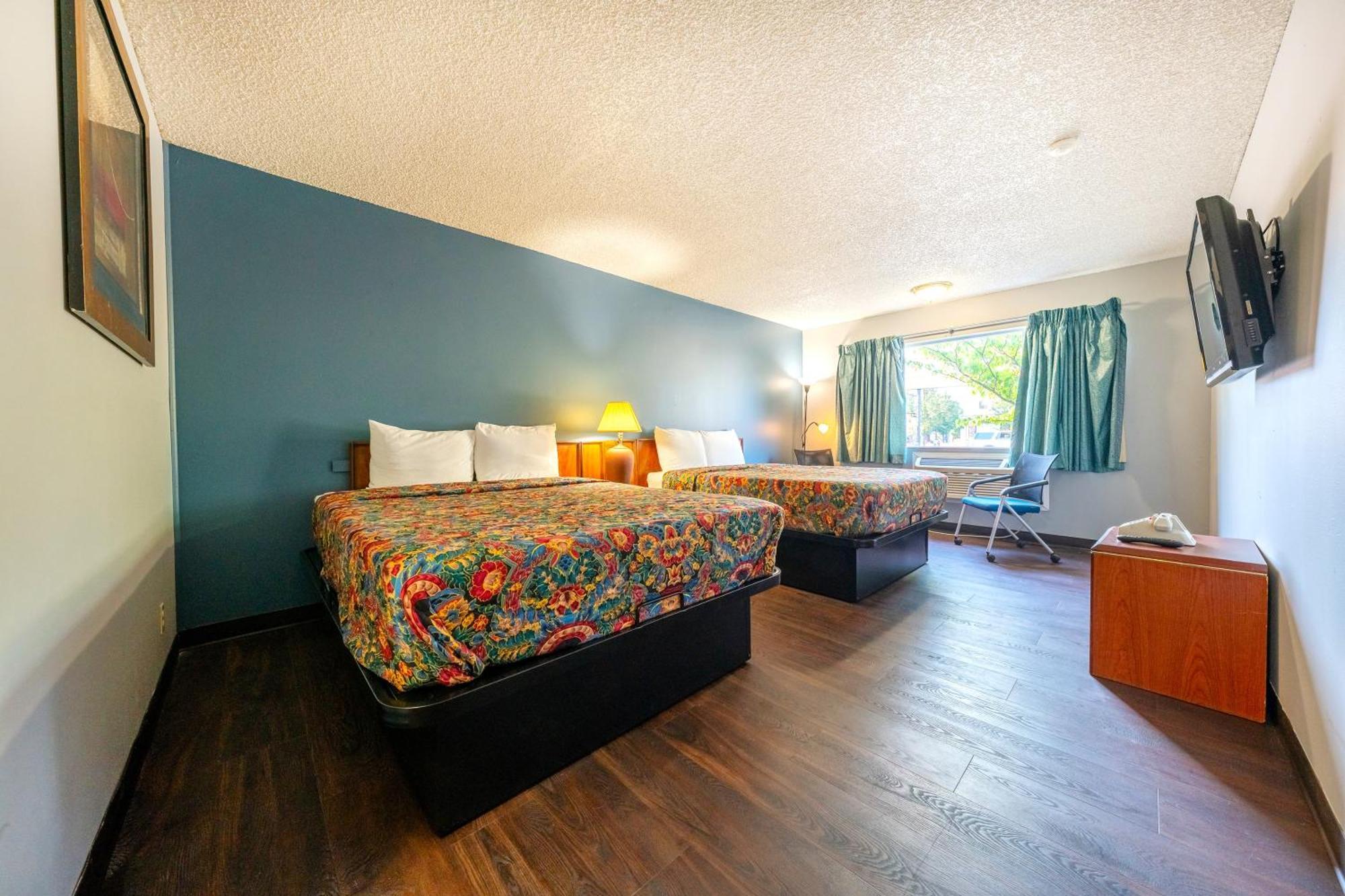 2 Queen Bed