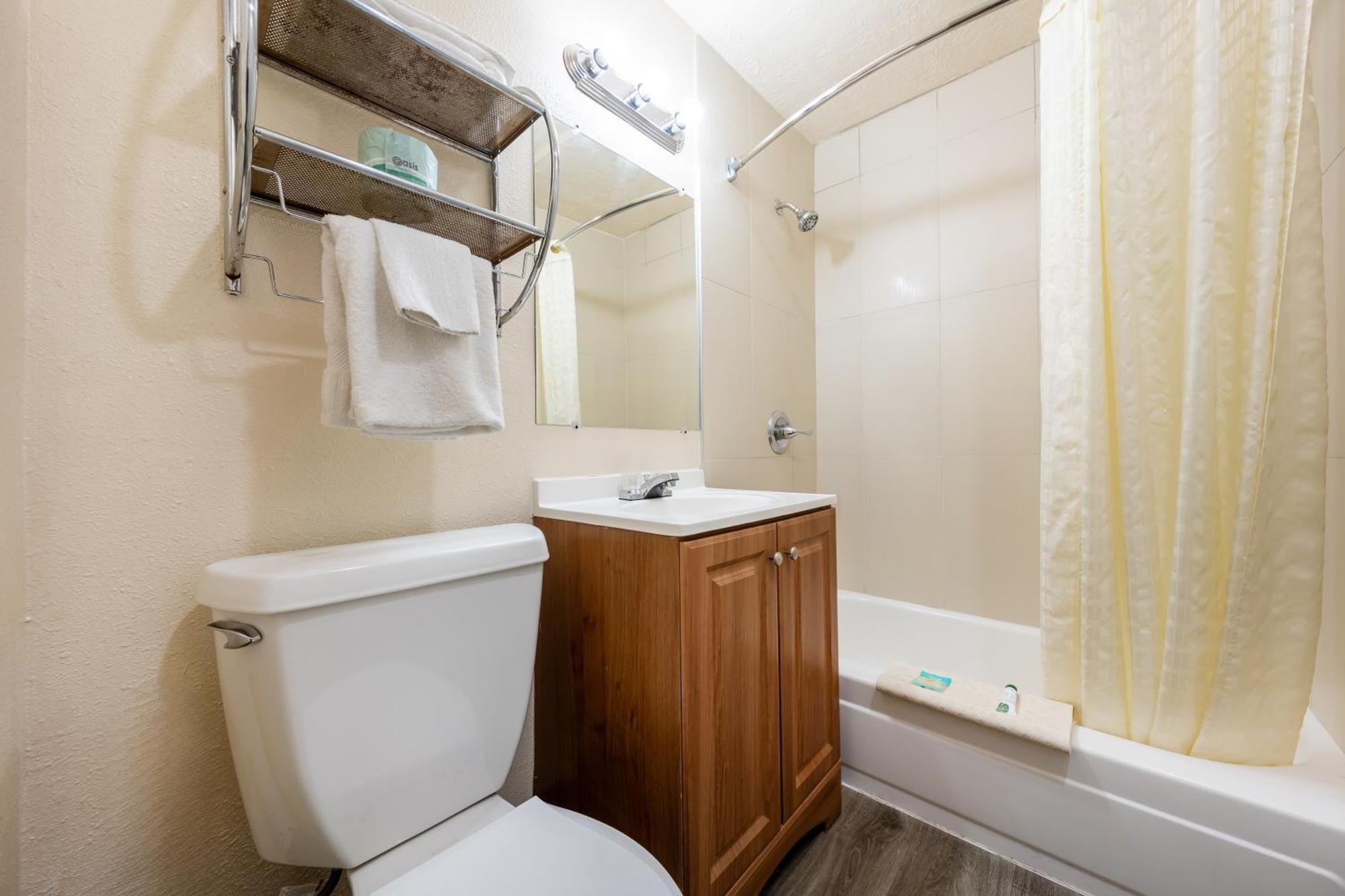 2 Double Beds Non-Smoking Studio