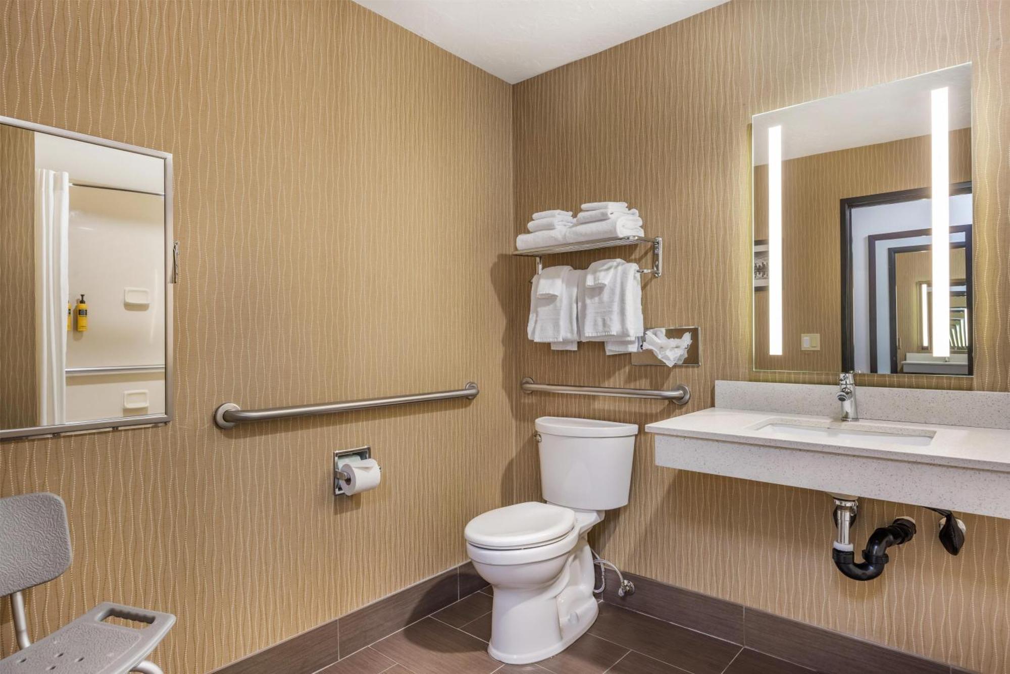 Queen Room Two Queen Beds Disability Access