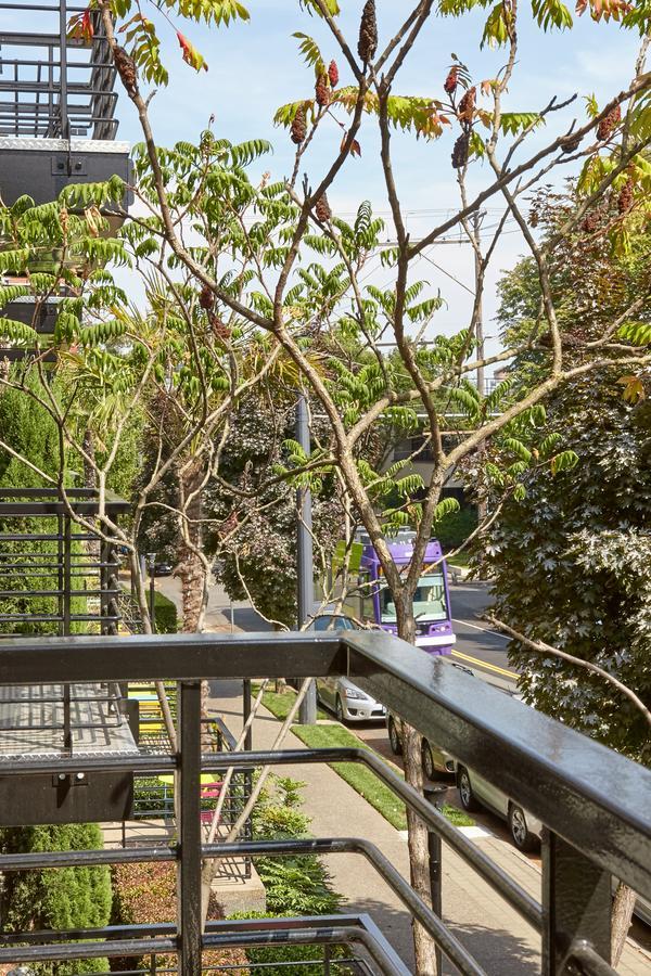 Studio Balcony