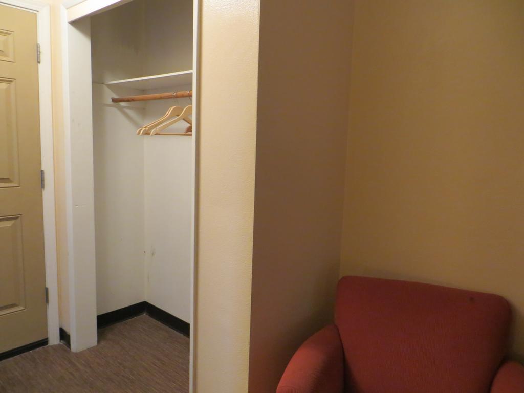 King Room Non-Smoking