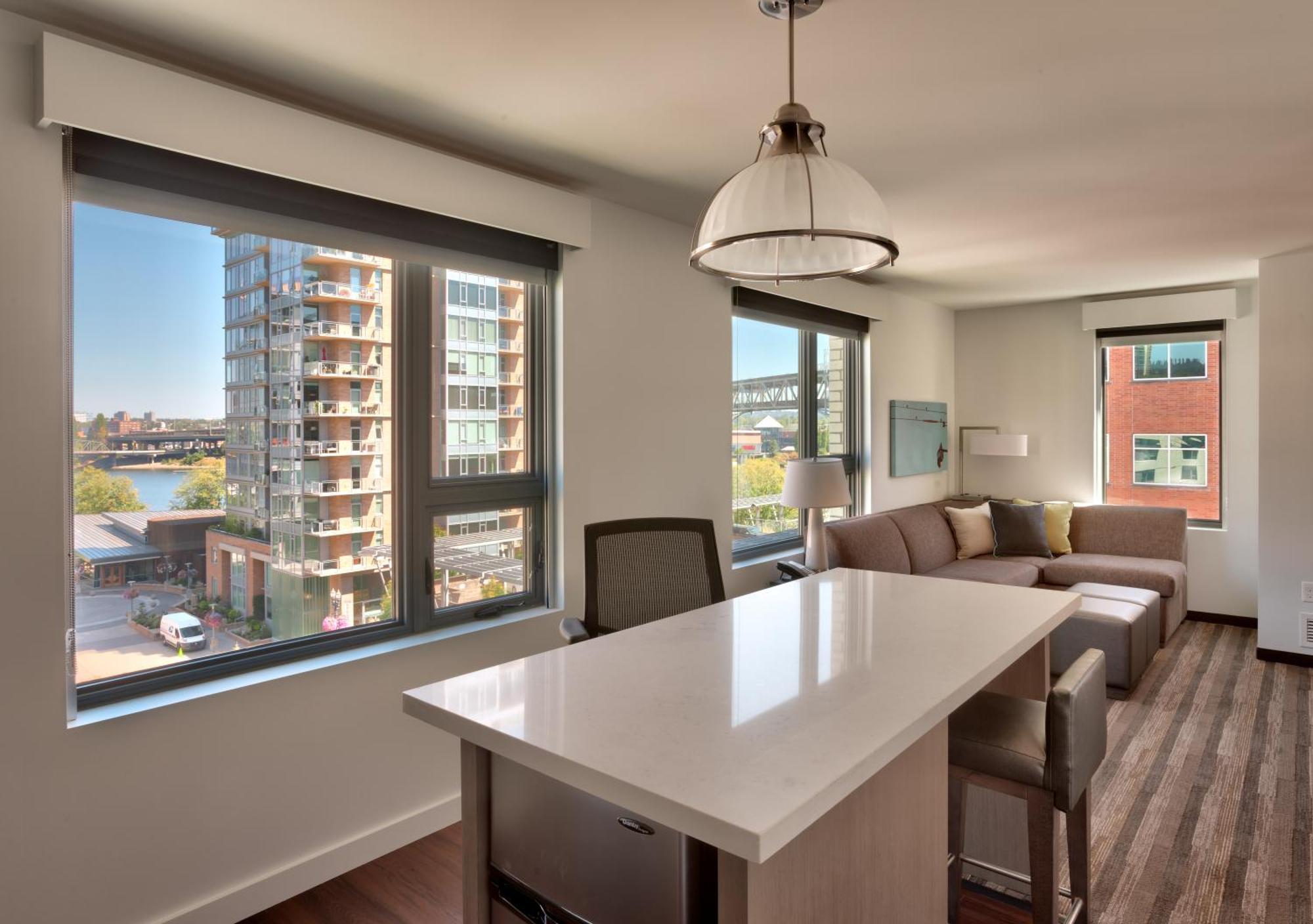 King Studio Suite with Kitchen and View,713420554:JPEG