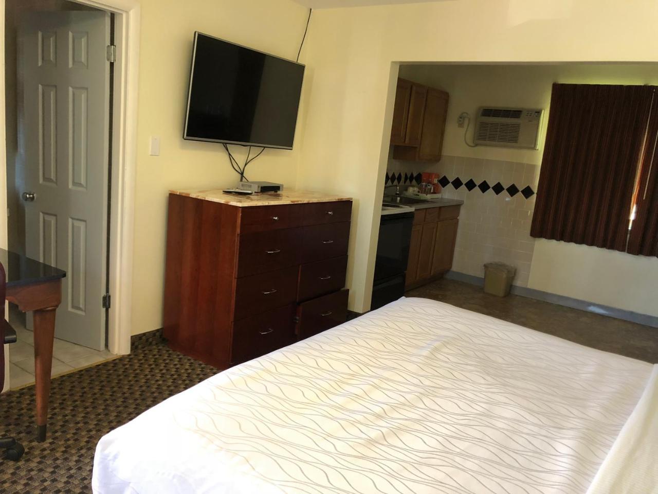 One-Bedroom Suite