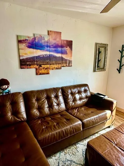 Conveniently Located Guesthouse-1