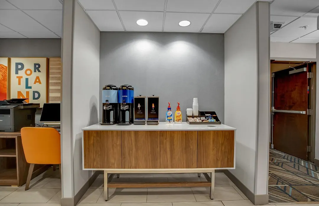 Holiday Inn Express Hotel & Suites Portland - Jantzen Beach By Ihg-1