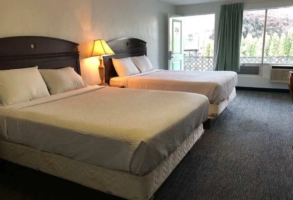 Portland Super Value Inn-1