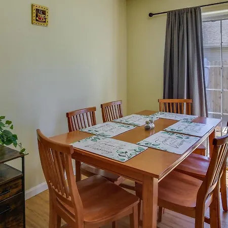 Portland Vacation Rental With Fireplace - Near Parks-2