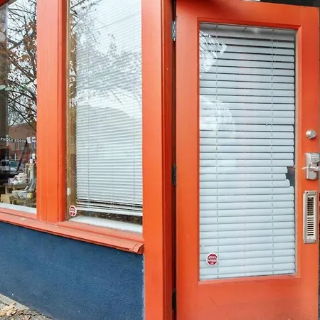 Modern Stylish 2 Bedroom In Historic St. Johns-2