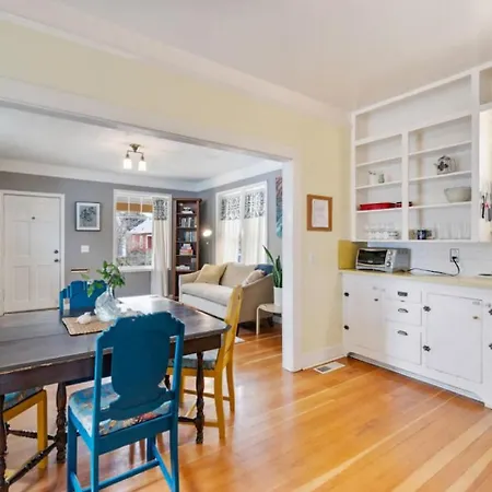 Charming 1909 St Johns Bungalow-3