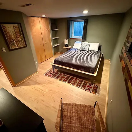 Cozy Pdx Hideout, Ideal Location-2