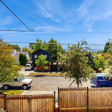 New Portland Neighborhood Studio-3