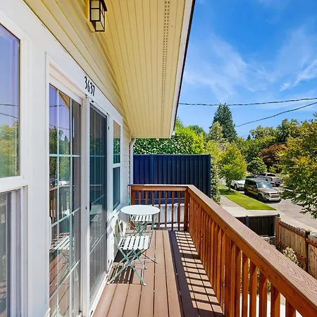 New Portland Neighborhood Studio-2