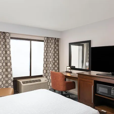 Hampton Inn Portland East-2