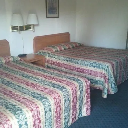 Aaron Motel-2
