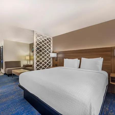 Best Western Plus Portland Airport Hotel & Suites-2