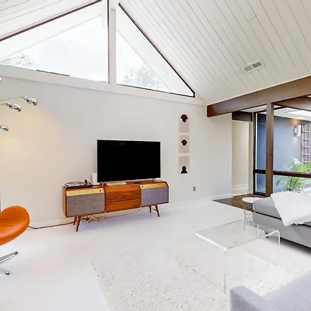 Mid-Century Marvel-3