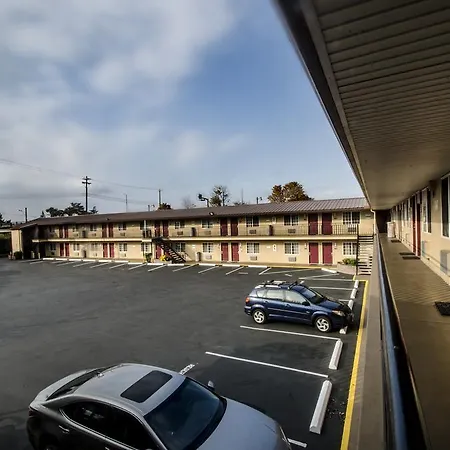 Days Inn By Wyndham Portland Central-3