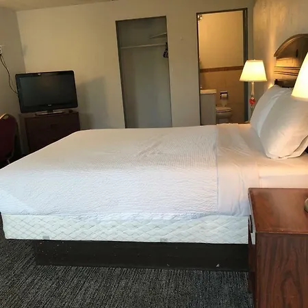 Portland Super Value Inn-3