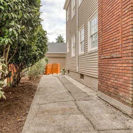Irvington Casa-3